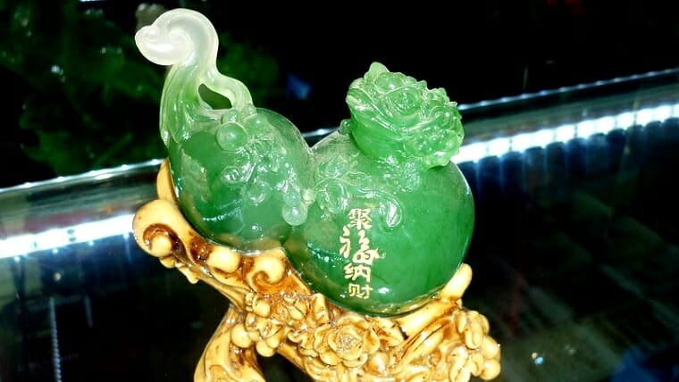 Vật phẩm phong thủy phòng khách