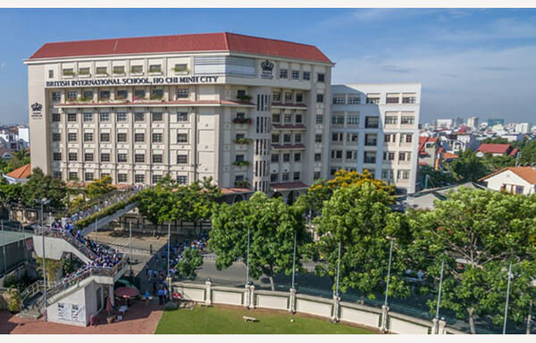 truong quoc te quan 2