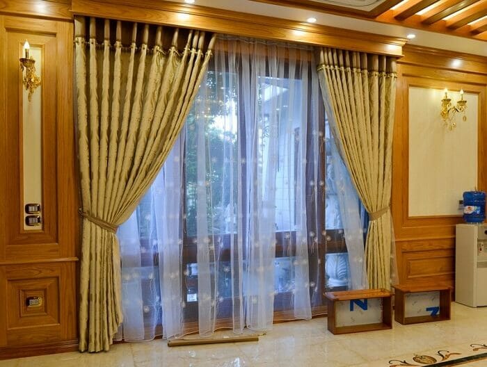 hướng cổng và cửa chính