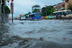 mua nha binh thanh tranh ngap nuoc