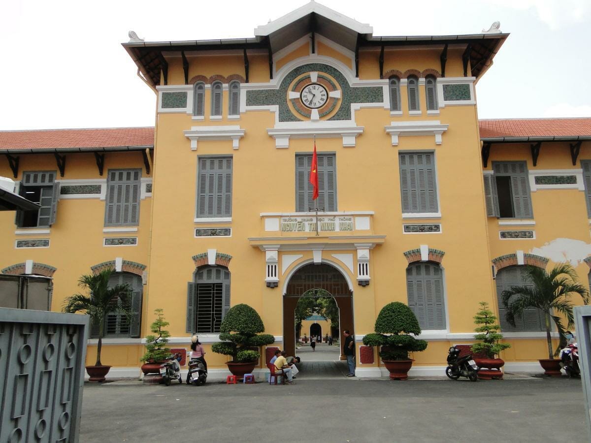 Những Ngôi trường có tuổi thọ cao nhất tại Việt Nam