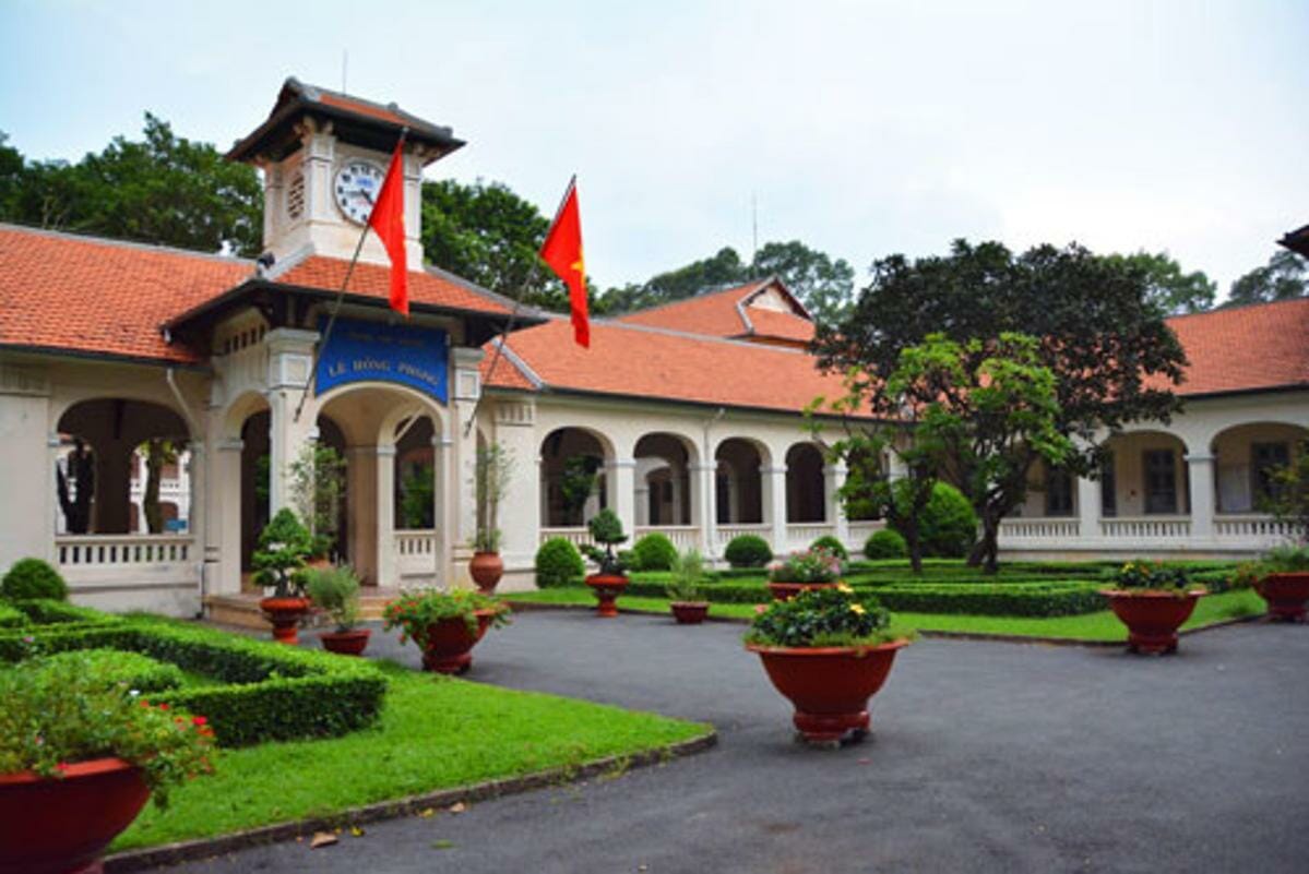 Những Ngôi trường có tuổi thọ cao nhất tại Việt Nam