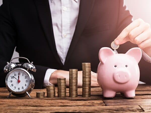 nen mua vang hay gui tiet kiem