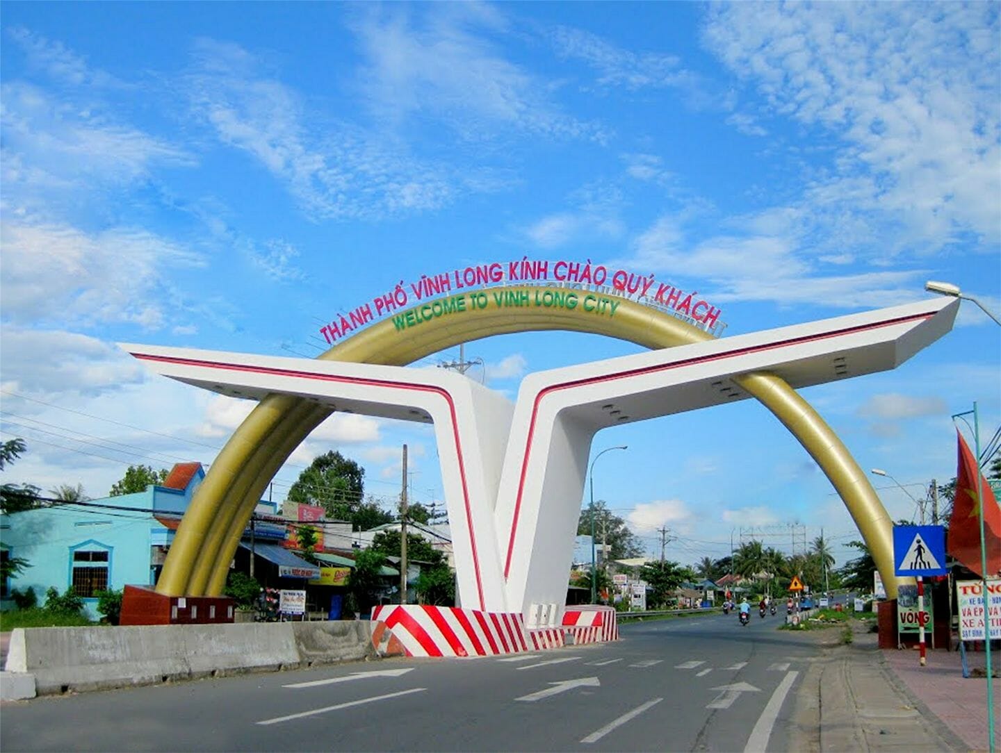 van phong cong chung vinh long