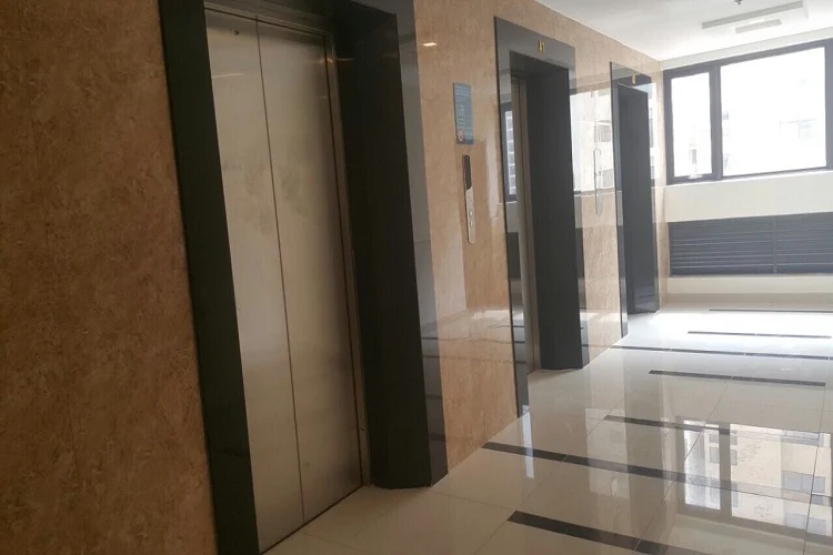 có nên mua căn hộ chung cư tầng cao nhất