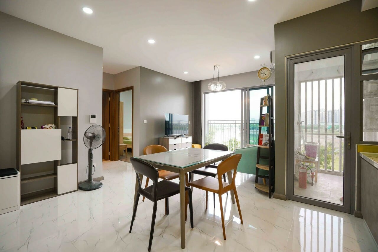 Có nên mua nhà giá rẻ xa thành phố không