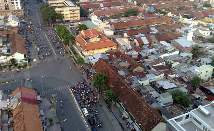 đường Nguyễn Tất Thành